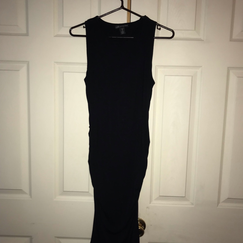 2 Pea in the pod dresses with a keyhole back